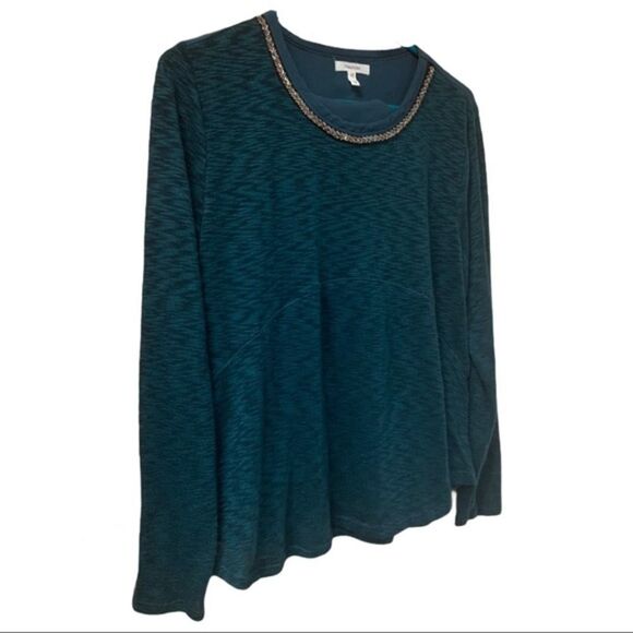 Maurices pretty green top with designs - Picture 4 of 5